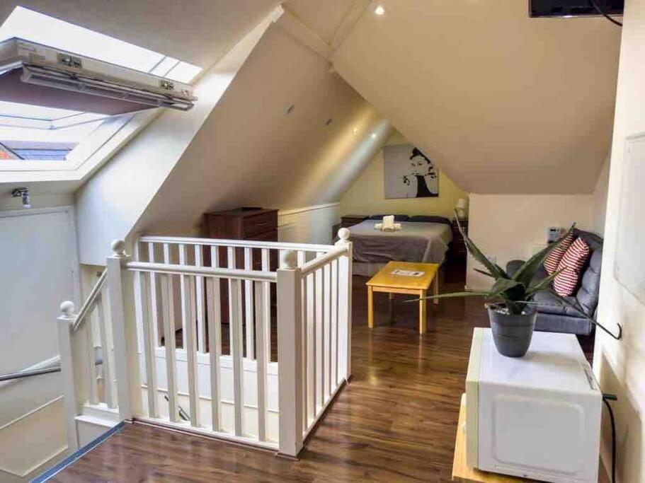 Studio 69 London Exteriör bild